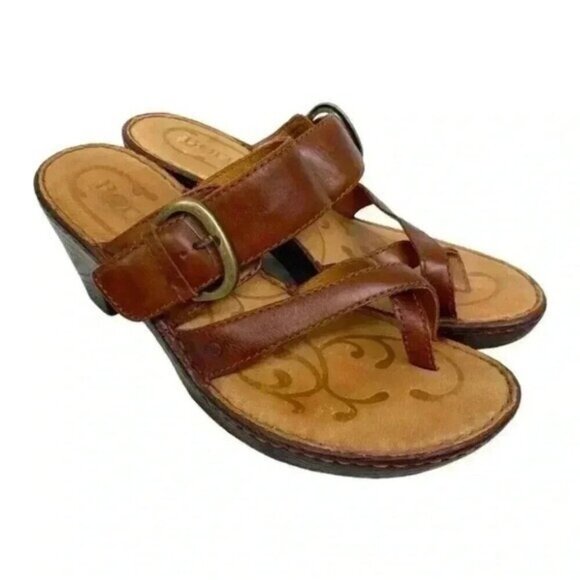 Born Rutina Size 7 Leather Toe Loop Comfort Sandals Slip On Strappy Heels Buckle - Picture 4 of 11